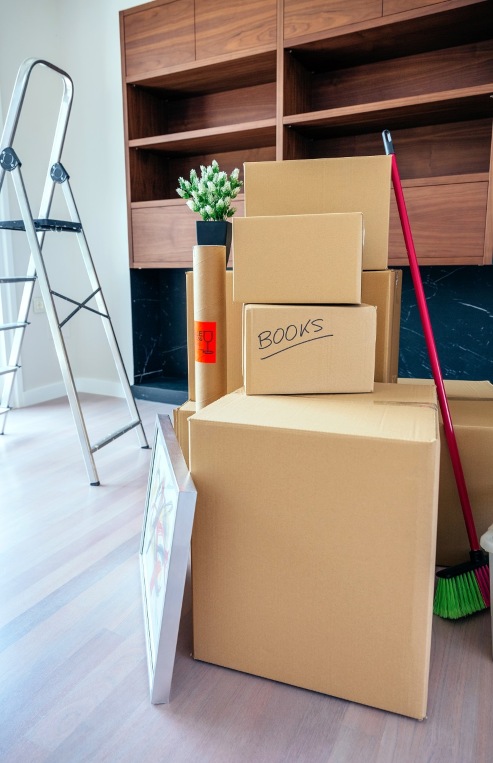 removalists burwood providing living room boxes for all types of furniture and belongings for office and home